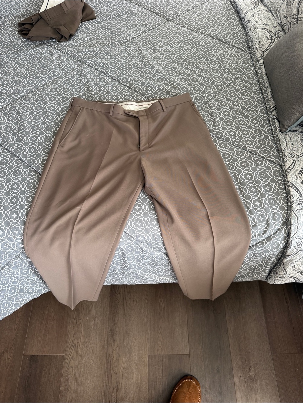 Haggar Men's Dress Pants in Taupe Brown